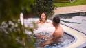 Stel kletst in whirpool